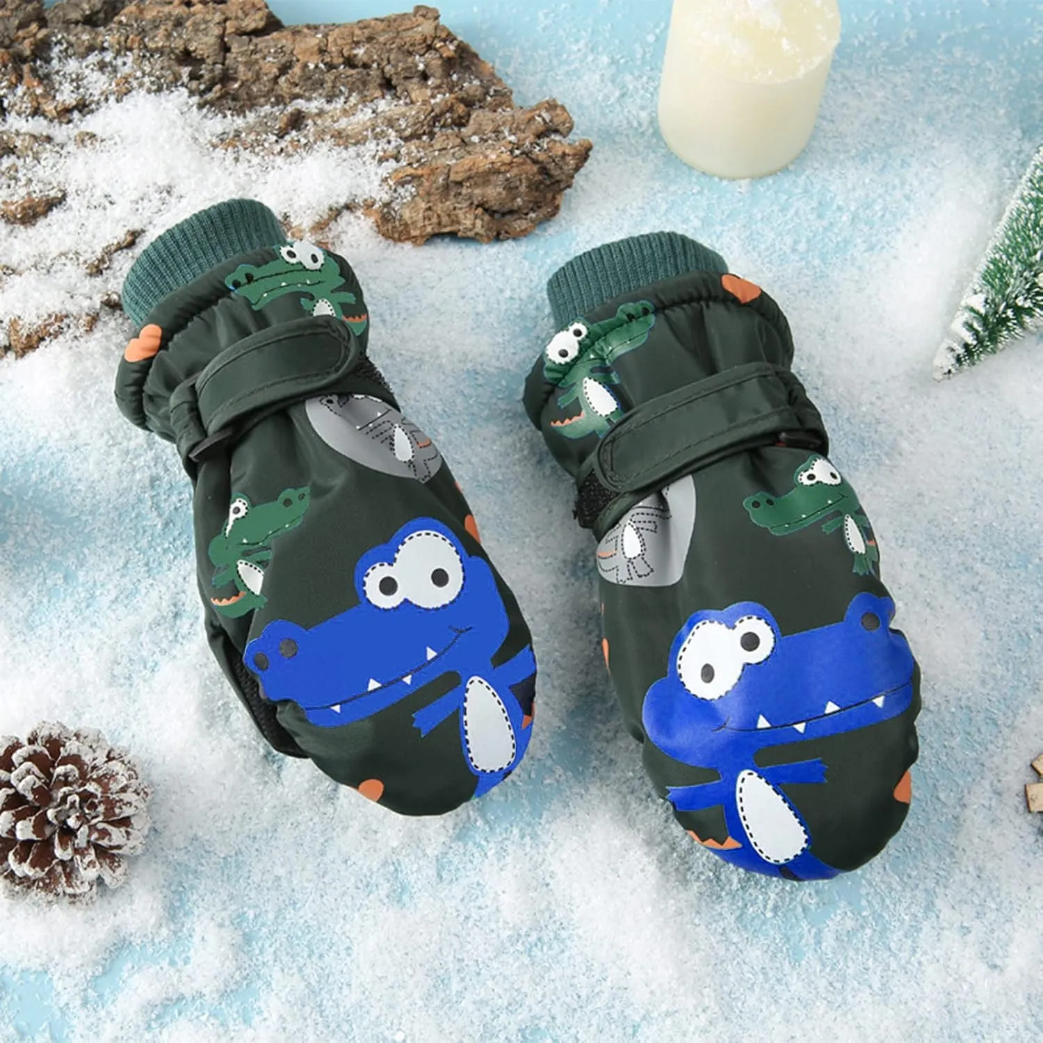 Infant and Baby Mittens Waterproof Insulated Snow Gloves Warm Fleece Ski Snowboarding Gloves for Baby Girls Boys