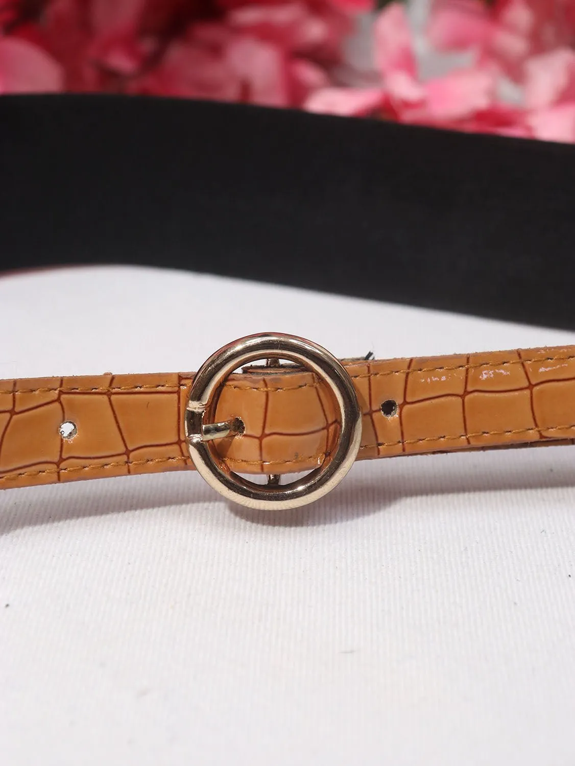 Stylish Brown Faux Leather Belt: Elastic Buckle Accessory