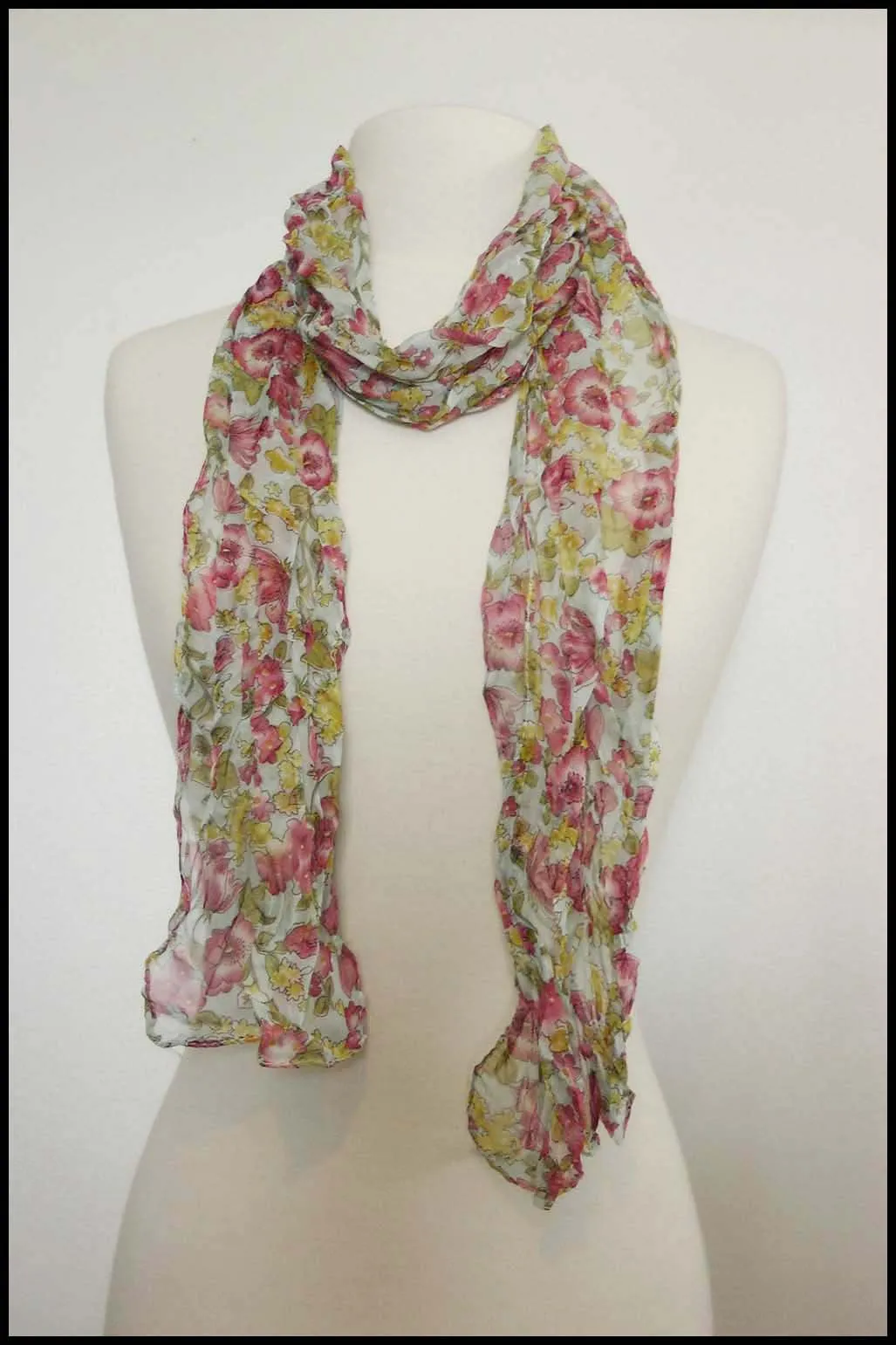 Ultra-Skinny Floral Wrinkle Scarf in Floral Pattern